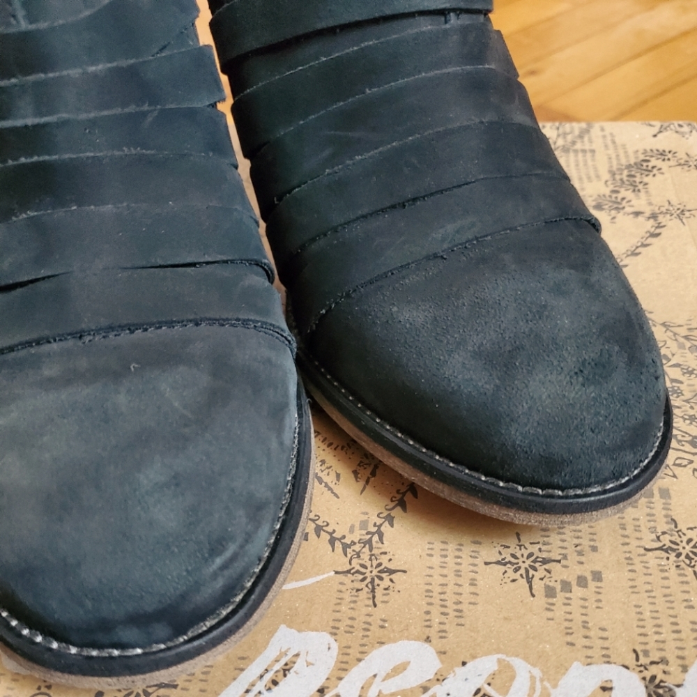 Free People Hybrid Boot with 3.5" Block Heel, EU 40 - Picture 12 of 14